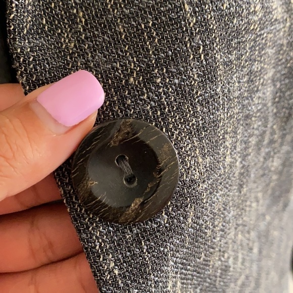 Tahari Gray button down blazer Size 10 - Picture 3 of 5